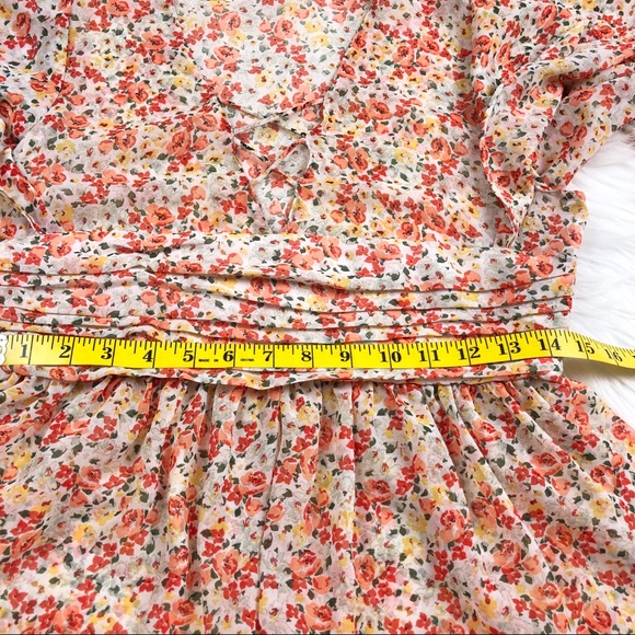 ❌SOLD❌Zara Basic Collection Floral Ruffle Blouse - Picture 5 of 9